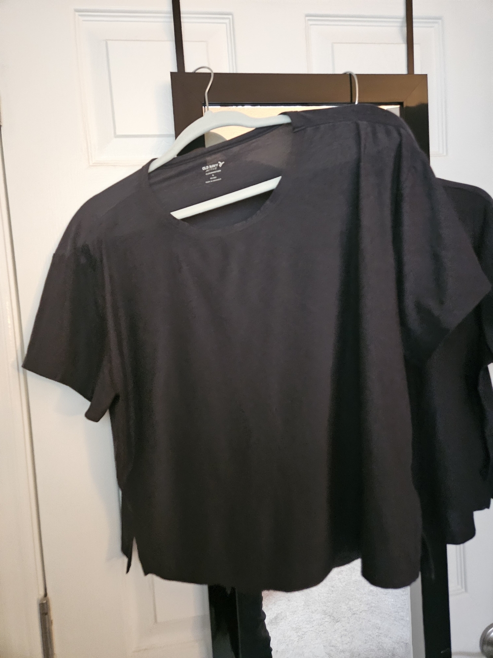 2pc Old Navy CloudMotion Large Gray Short Sleeve Workout Shirts
